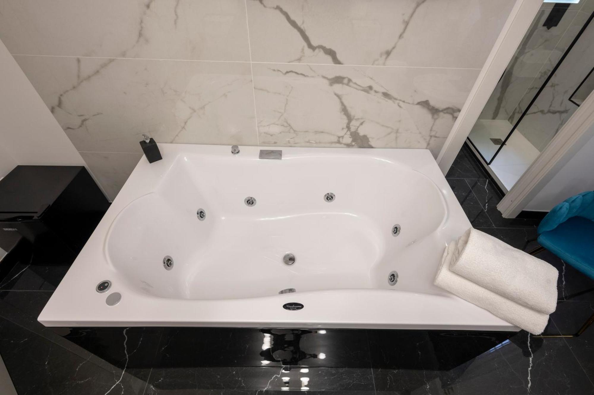 Jacuzzi Rooms Vatican Museum Rome Buitenkant foto
